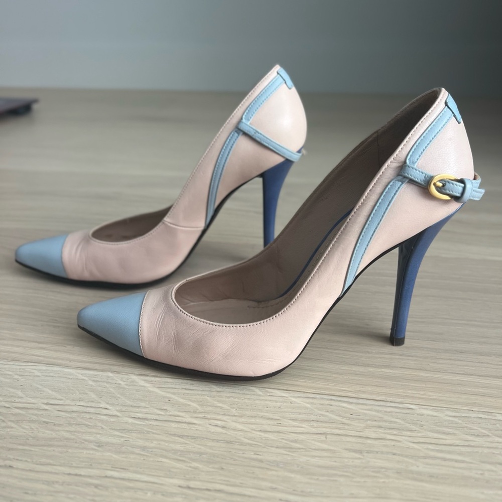 STUART WEITZMAN baby Pink and Blue Leather Pointed Cap Toe Pumps SZ 6.5 (fits 7)